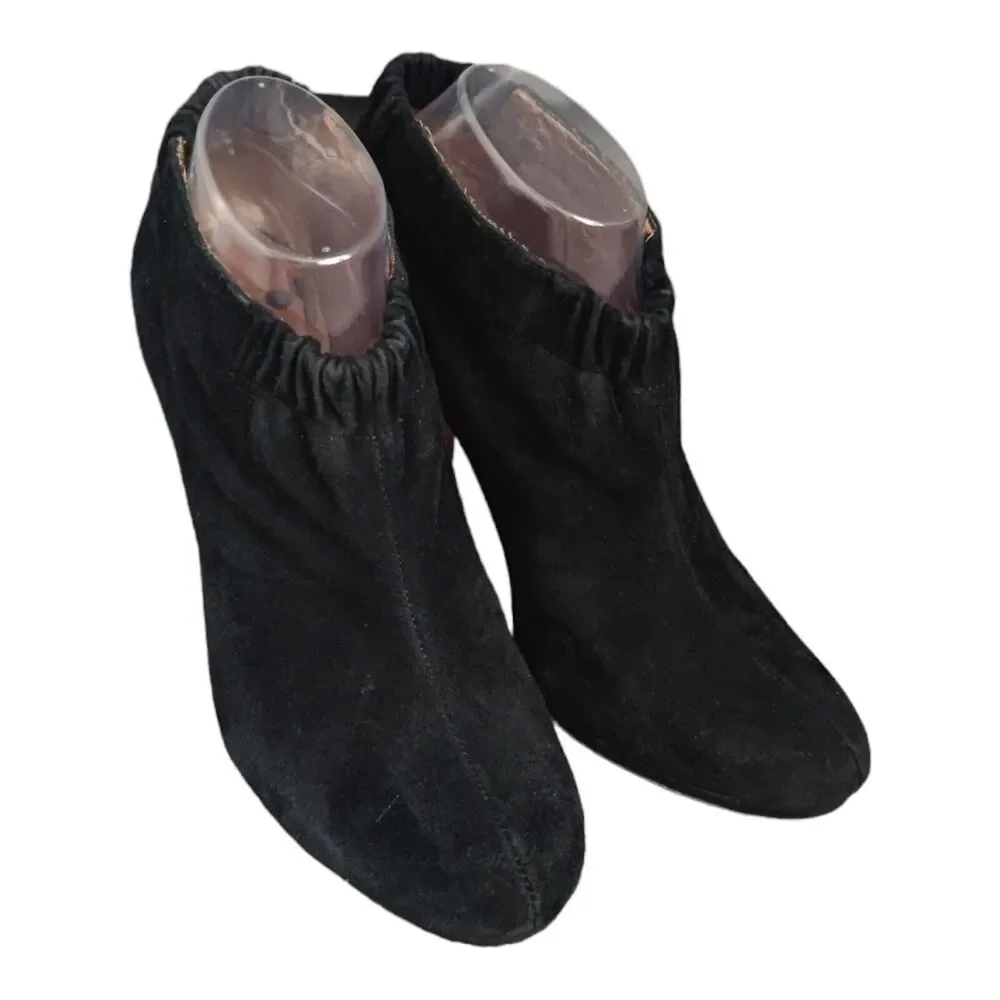 Sam Edelman women's black suede Leather ankle boots heel slip on size 9M